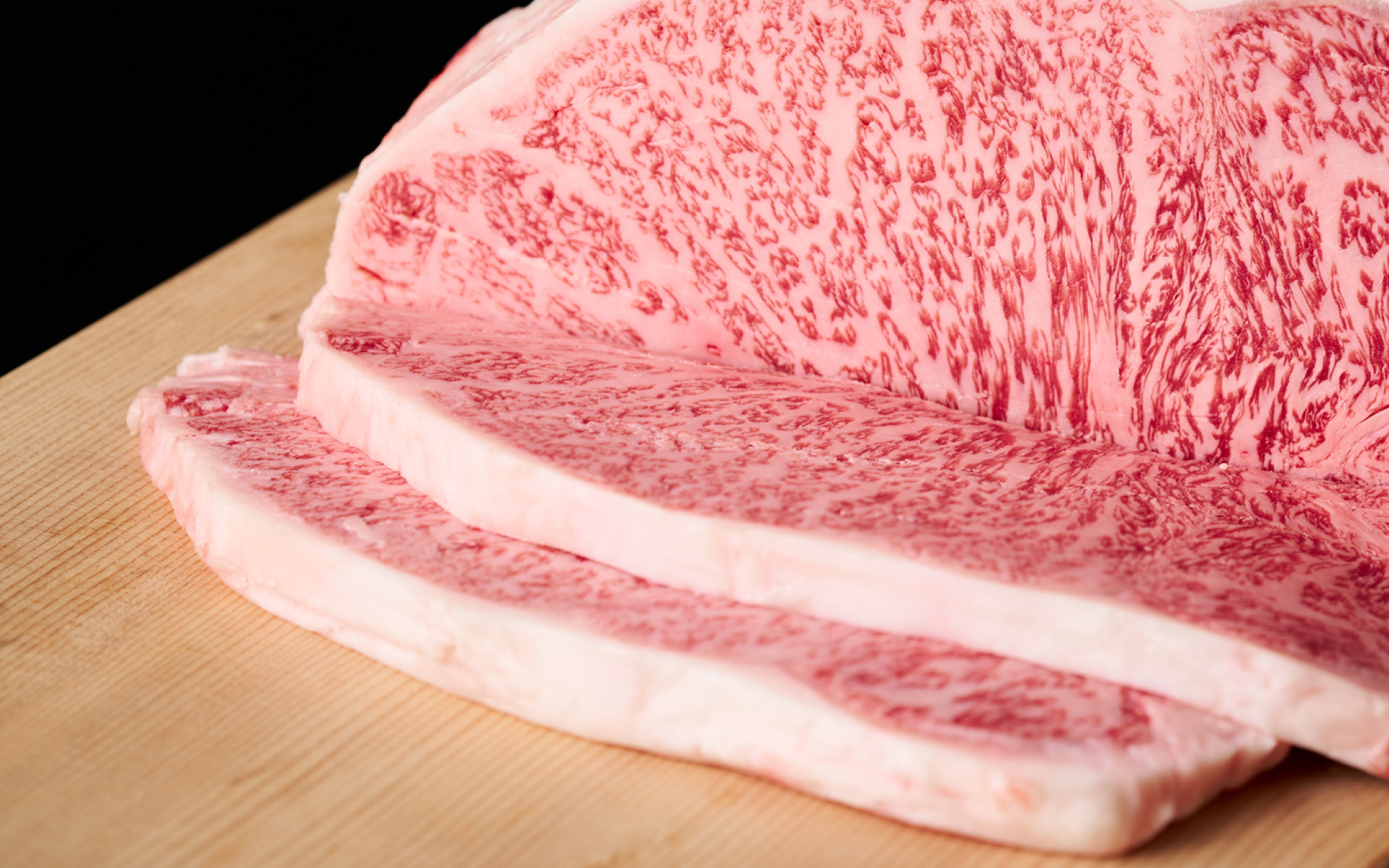 プロの信頼に応える、確かな品質。